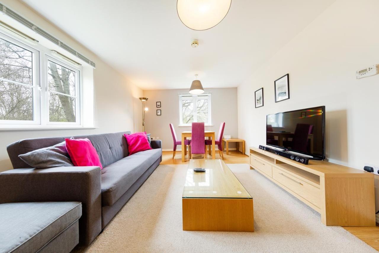 2 Bed 2 Bathroom Apartment Free Parking Μπρίστολ Εξωτερικό φωτογραφία