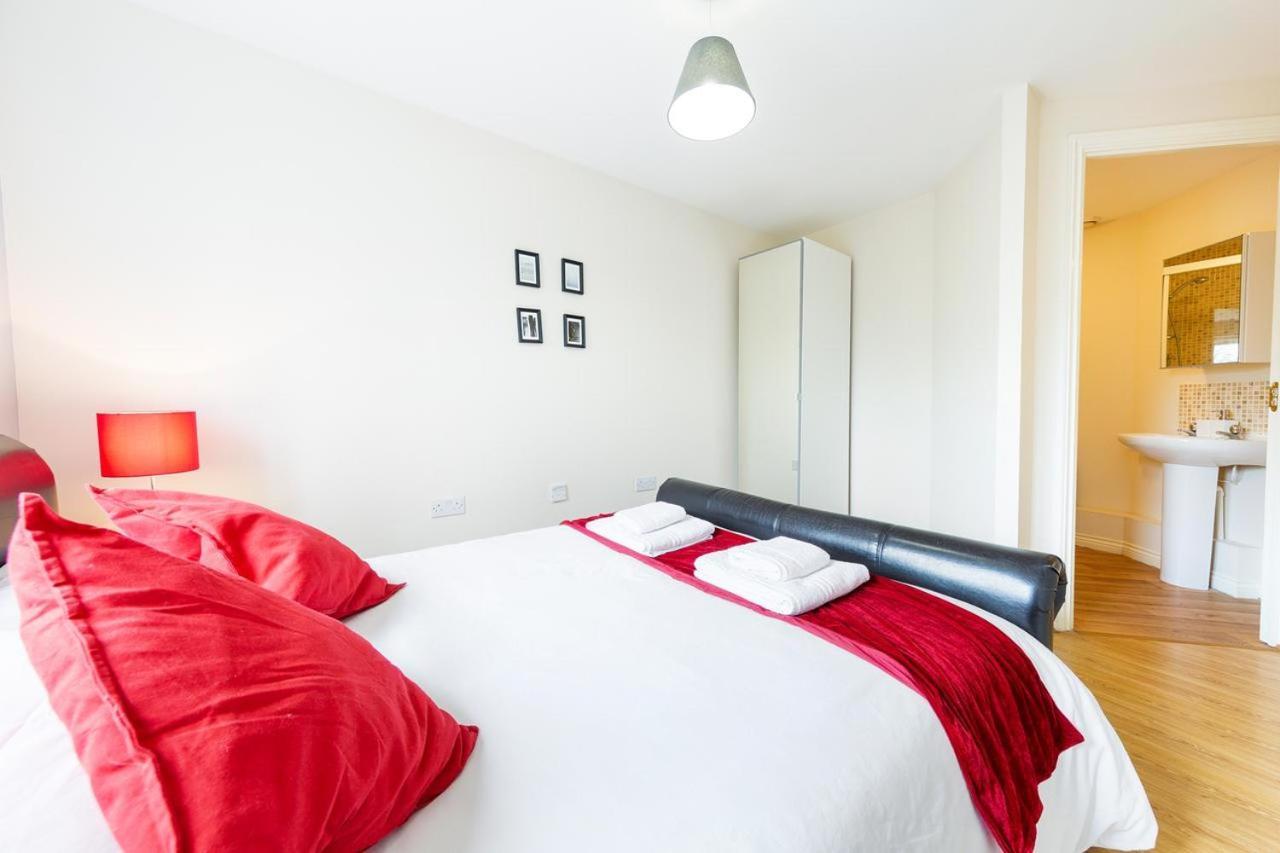 2 Bed 2 Bathroom Apartment Free Parking Μπρίστολ Εξωτερικό φωτογραφία